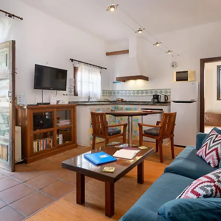 Casa Rural Finca Isabel Kır Evi